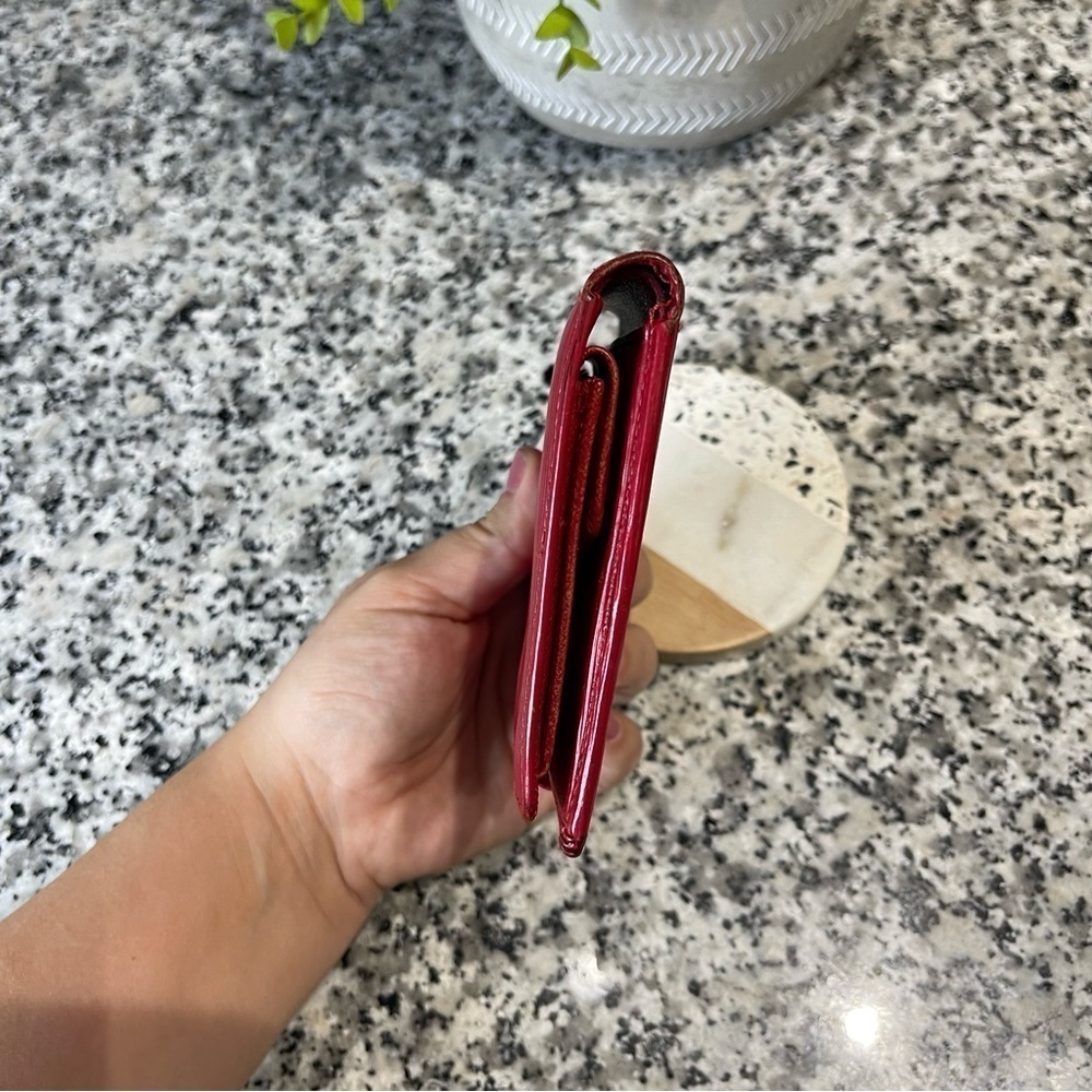 Louis Vuitton | MI0020 EUC Women’s Red Epi Wallet Gorgeous! Authentic - Picture 7 of 13